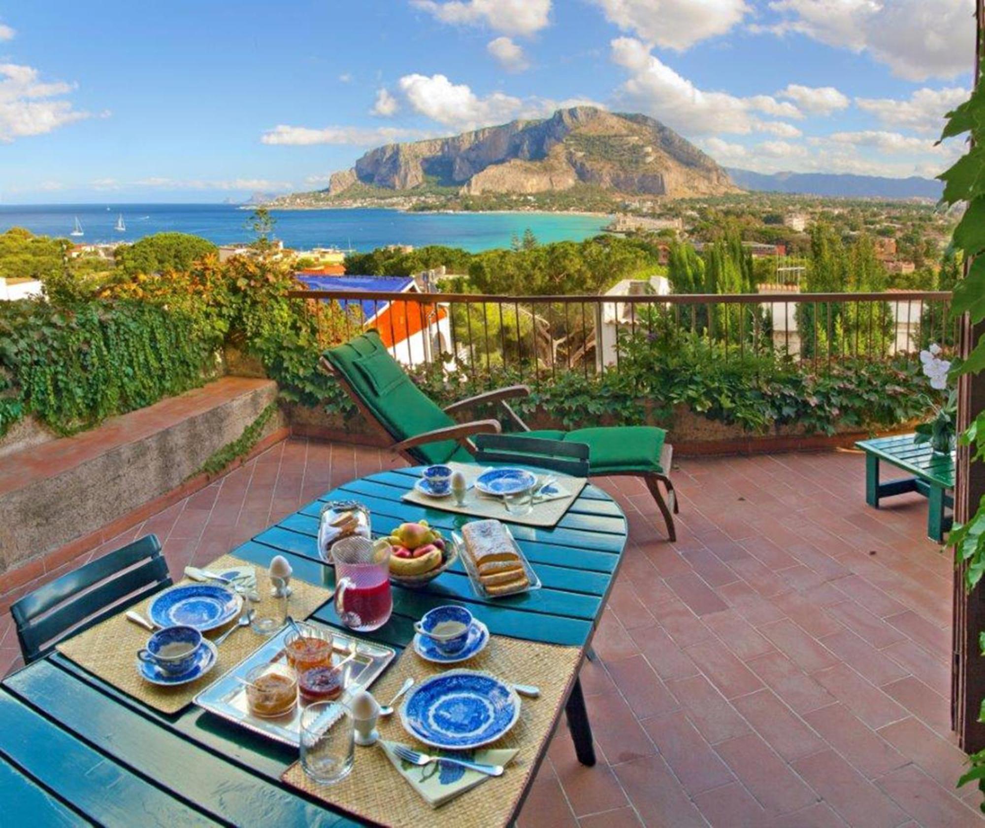 몬델로 Il Glicine Sul Golfo B&B 외부 사진
