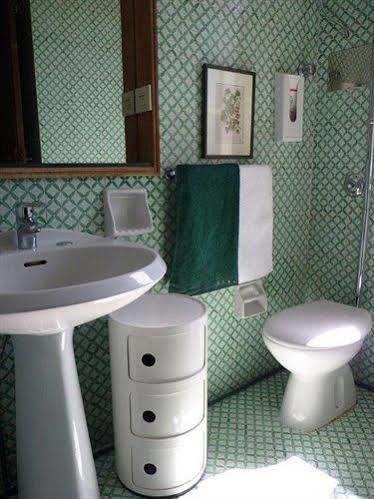 몬델로 Il Glicine Sul Golfo B&B 외부 사진